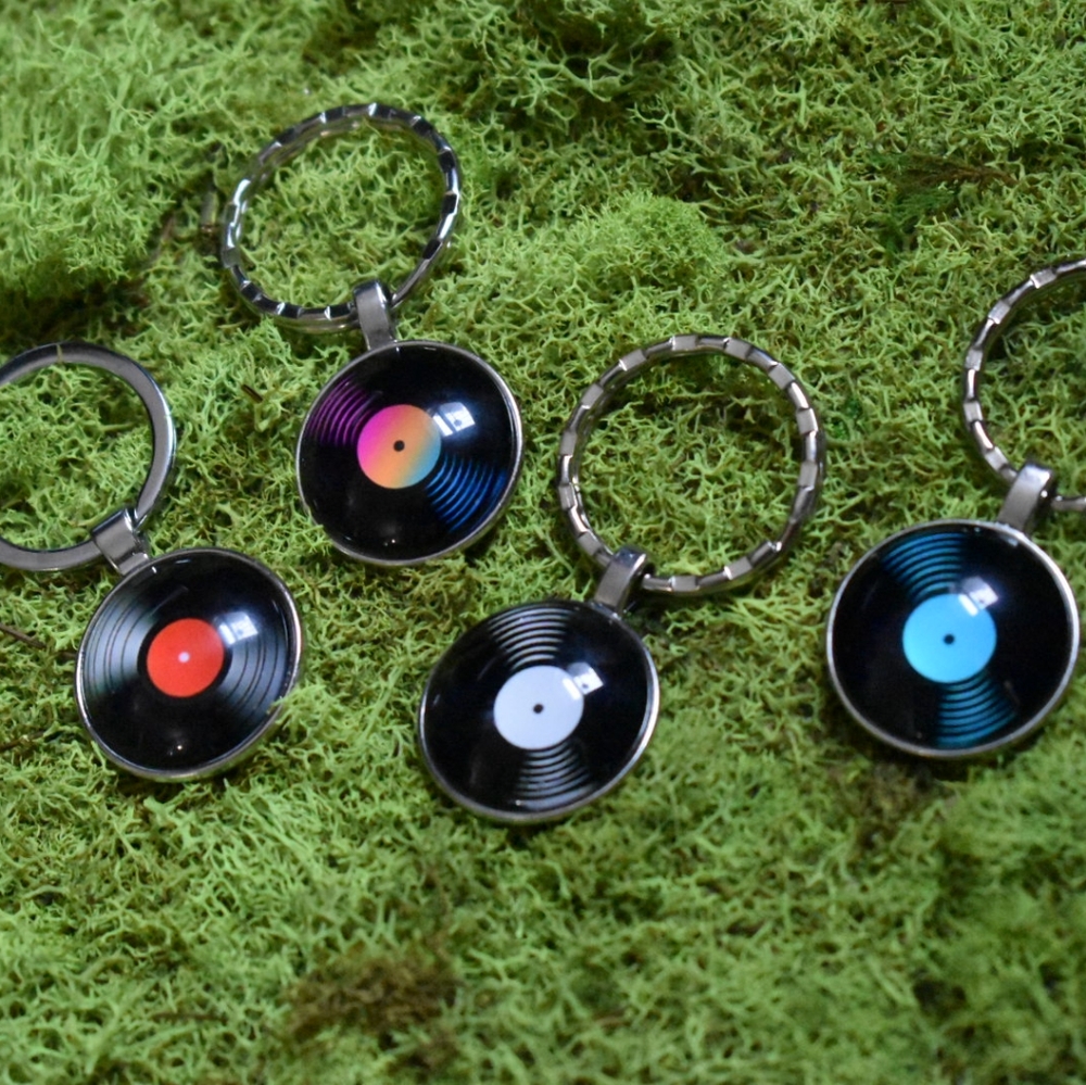 Vinyl Keychain - Picture 2 of 6